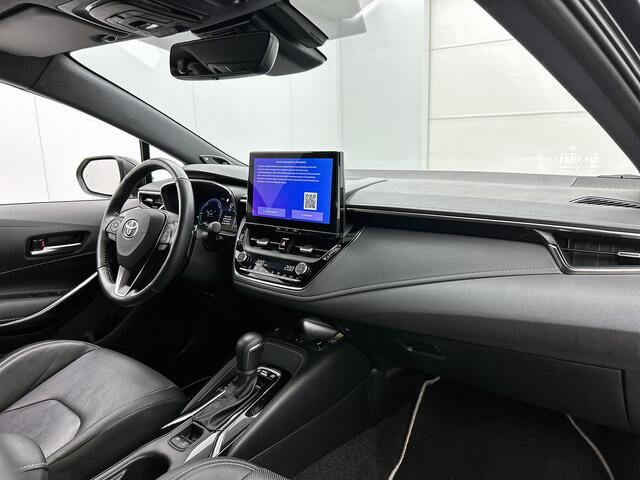 Toyota COROLLA Touring Sports Hybrid 200 Executive | BTW voertuig | JBL | Head-Up Display | Dodehoek detectie | Parkeersensoren voor+achter | Lederen bekleding | Stoel+stuurverwarming | Navigatie | Apple CarPlay/Android Auto | Cruise Control