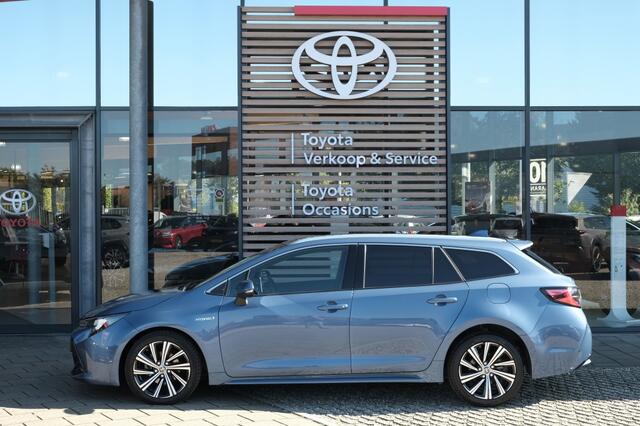 Toyota COROLLA Touring Sports 1.8 Hybrid Dynamic Automaat | Apple CarPlay & Android Auto | Smart Entry | 17" lichtmetalen velgen design 'Dynamic' (Hatchback & Touring Sports) | 7 inch digitaal instrumentenpaneel | Toyota Touch® 2