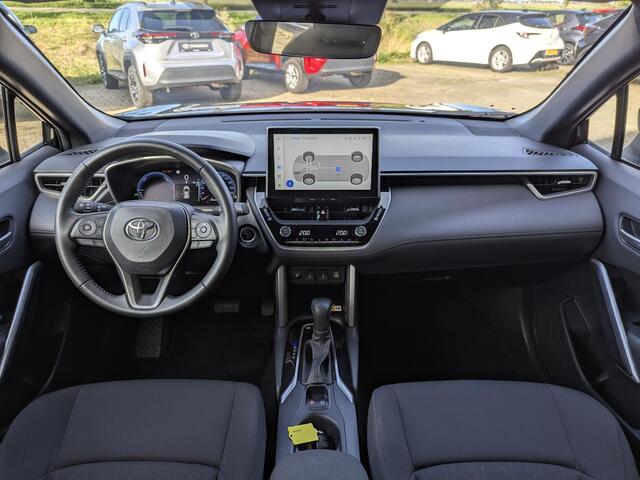 Toyota COROLLA Cross Hybrid 140 Dynamic Plus | Stoel- stuurverwarming | Keyless | Camera | ACC