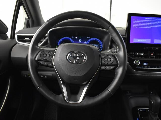 Toyota COROLLA Touring Sports 1.8 Hybrid Active | Stoelverwarming | Navigatie | DAB