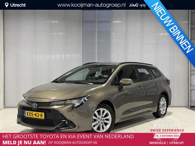 Toyota COROLLA Touring Sports Hybrid 140 Active Parkeersensoren voor en achter, Stoelverwarming Voor, All Season Banden, Apple Carplay/Android Auto, Adaptieve Cruise Control