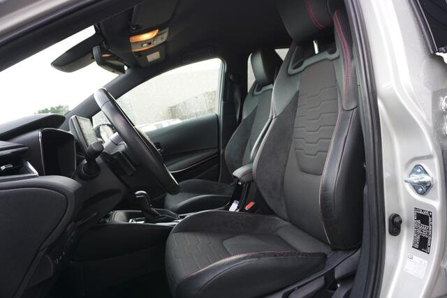 Toyota COROLLA 2.0 Hybrid Executive JBL ?1E EIGENAAR ?DEALERONDERHOUDEN ?CAMERA ?TREKHAAK?STOELVERWARMING