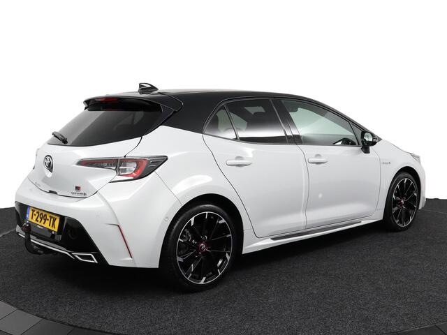 Toyota COROLLA 2.0 Hybrid GR-Sport Plus | Apple Carplay/Android Auto | Stoelverwarming | Navigatie |