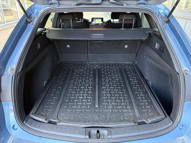 Toyota COROLLA Touring Sports 1.8 Hybrid Business Plus KEYLESS/CAMERA/ADAPT.CRUISE/PDC
