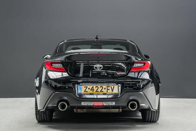 Toyota GR86 235pk 2.4 Premium AUTOMAAT |Apple Carplay|blind spot|sportstoelen|camera|bluetooth|cruise control|stoelverwarming|LED-verlichting|18"|