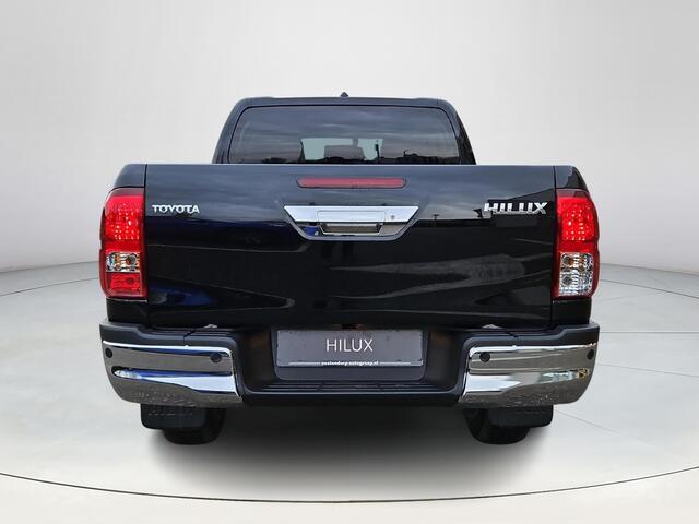 Toyota HI-LUX HiLux 2.4 D-4D Double Cab VAN Professional Premium