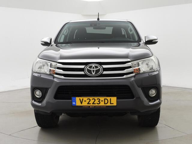 Toyota HI-LUX HiLux 2.4 D-4D-F 4X4 XTRA CAB PROFESSIONAL + 3500 KG TREKHAAK / CAMERA / NAVIGATIE