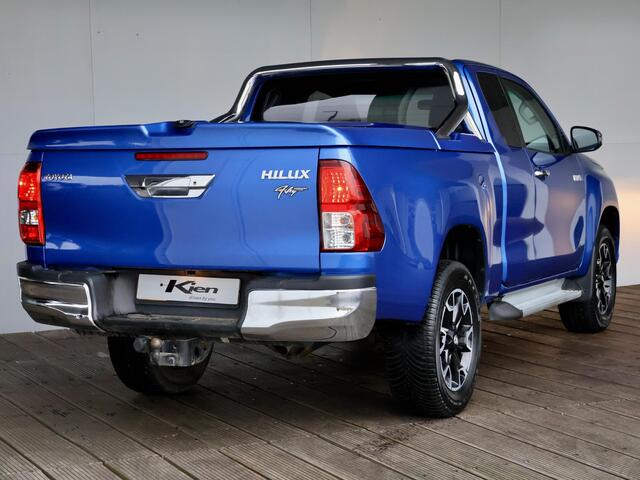 Toyota HI-LUX HiLux 2.4 D-4D-F Xtra Cab Professional | Trekhaak | Camera achter | Cruise Control |