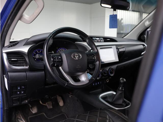 Toyota HI-LUX HiLux 2.4 D-4D-F Xtra Cab Professional | Trekhaak | Camera achter | Cruise Control |