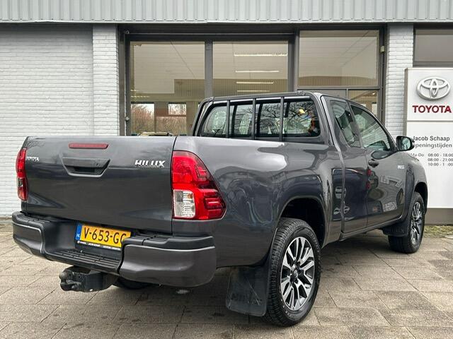 Toyota HI-LUX HiLux 2.4 D-4D-F Xtra Cab Cool Comfort