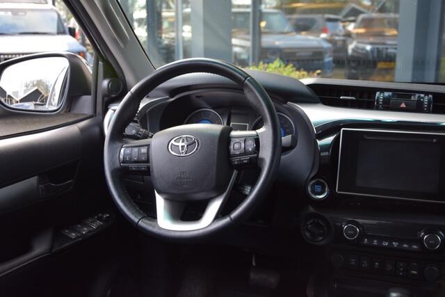 Toyota HI-LUX 2.4 D-4D DUBBEL CABIN EXECUTIVE BE TREKKER A/T 5 SITZ 4WD VAN