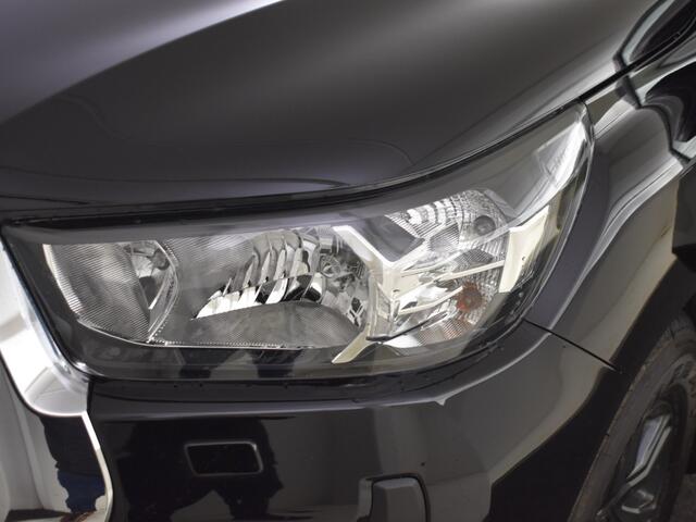 Toyota HI-LUX 2.4 D-4D XC Xtra Cab Professional