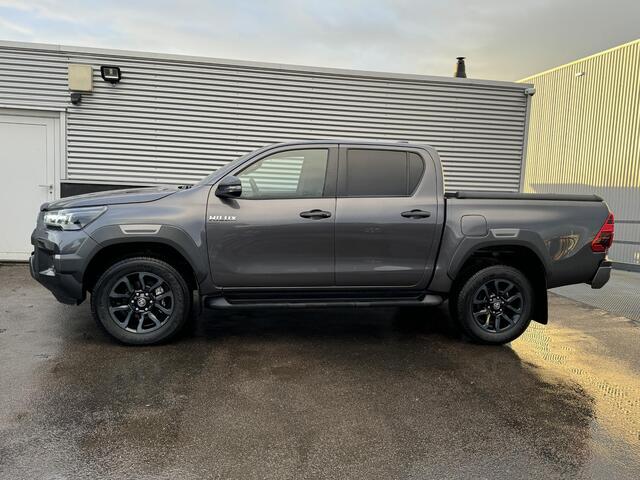 Toyota HI-LUX HiLux 2.8 D-4D Double Cab Invincible Grijs kenteken! Nieuw en direct rijden! INCL. Tonneau Cover