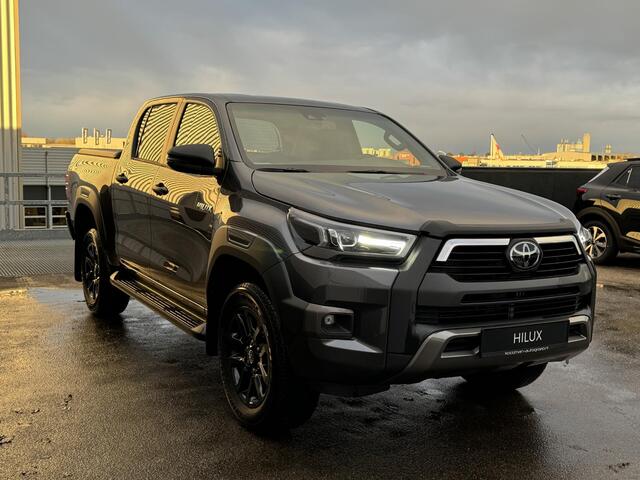 Toyota HI-LUX HiLux 2.8 D-4D Double Cab Invincible Grijs kenteken! Nieuw en direct rijden! INCL. Tonneau Cover