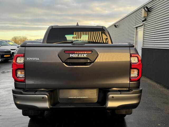 Toyota HI-LUX HiLux 2.8 D-4D Double Cab Invincible Grijs kenteken! Nieuw en direct rijden! INCL. Tonneau Cover