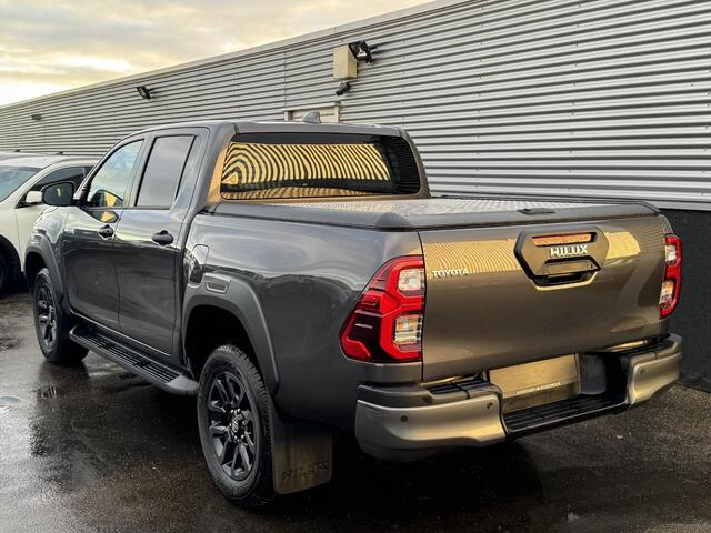 Toyota HI-LUX HiLux 2.8 D-4D Double Cab Invincible Grijs kenteken! Nieuw en direct rijden! INCL. Tonneau Cover