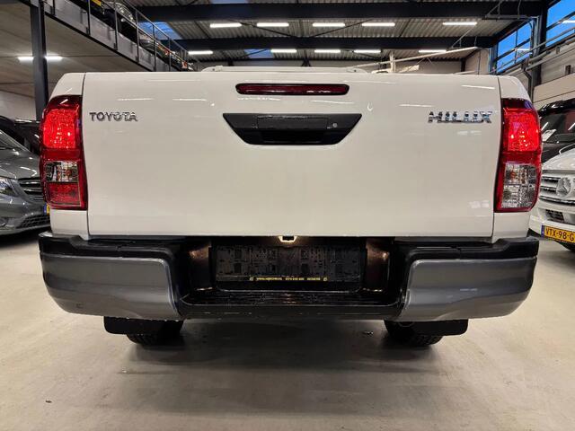 Toyota HI-LUX Hilux 2.4 D-4D Comfort 4x4 1.5Cab NIEUW 3500KG Trekgewicht BPM VRIJ 10 x op voorraad ¤38.500 ex