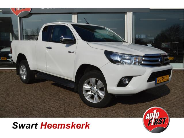 Toyota HI-LUX HiLux 2.4 D-4D-F Xtra Cab Professional 4x4 | Trekhaak 3500kg | Airco | Cruise | NL auto