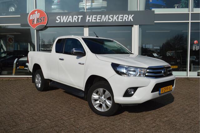Toyota HI-LUX HiLux 2.4 D-4D-F Xtra Cab Professional 4x4 | Trekhaak 3500kg | Airco | Cruise | NL auto