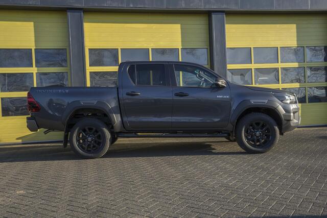 Toyota HI-LUX HiLux 2.8 D-4D Double Cab Hybrid Invincible
