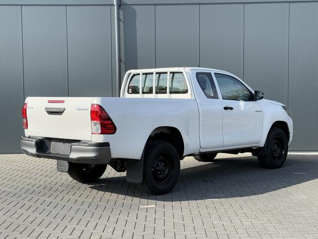 Toyota HI-LUX HiLux 2.4 D-4D XTRA CAB / !! NIEUW !! BPM VRIJ / 4x4 / AIRCO / CRUISE / 3500 KG TREKGEWICHT