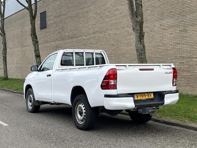 Toyota HI-LUX 2.4 D-4D-F Comfort