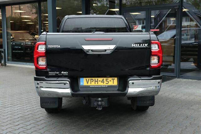 Toyota HI-LUX 2.4 D-4D X-TRA CAB COMFORT 4WD VAN