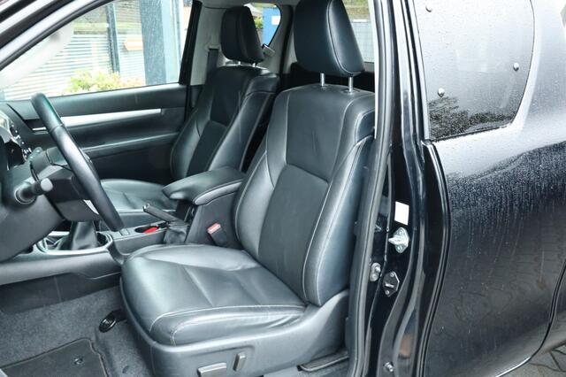 Toyota HI-LUX 2.4 D-4D X-TRA CAB COMFORT 4WD VAN