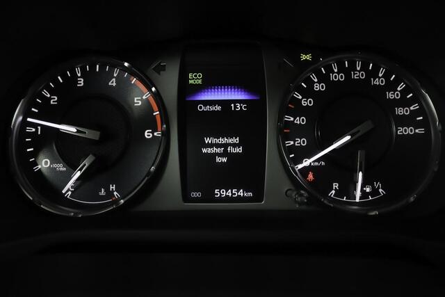 Toyota HI-LUX HiLux 2.4 D-4D Xtra Cab Cool Comfort | Airco | Trekhaak | Adaptive Cruise Control | 3500 kg Trekgewicht |
