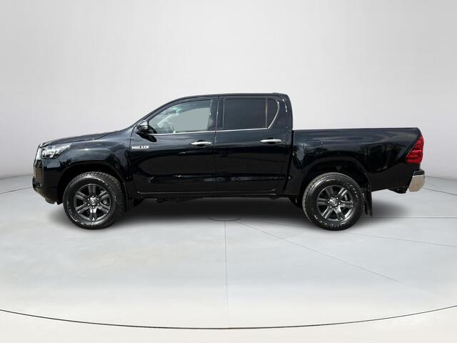 Toyota HI-LUX HiLux 2.4 D-4D Xtra Cab Professional | Trekhaak | Navigatie | Parkeersensoren | Licht metalen velgen |