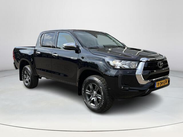 Toyota HI-LUX HiLux 2.4 D-4D Xtra Cab Professional | Trekhaak | Navigatie | Parkeersensoren | Licht metalen velgen |