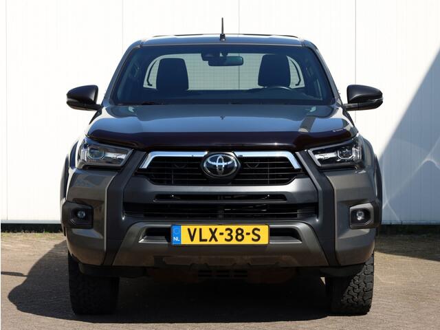 Toyota HI-LUX 2.8 D-4D Xtra Cab Invincible | Leder | Dealer onderhouden