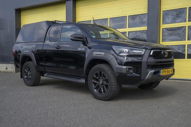 Toyota HI-LUX HiLux 2.8 D-4D Xtra Cab Invincible