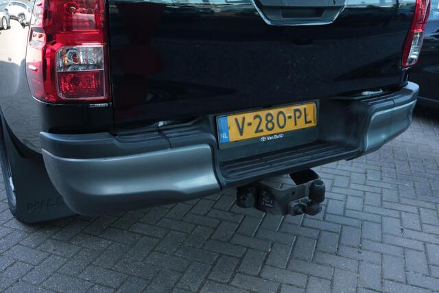 Toyota HI-LUX HiLux 2.4 D-4D-F Xtra Cab Comfort, Trekhaak, Airco