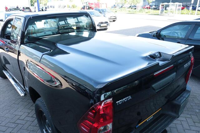 Toyota HI-LUX HiLux 2.4 D-4D-F Xtra Cab Comfort, Trekhaak, Airco
