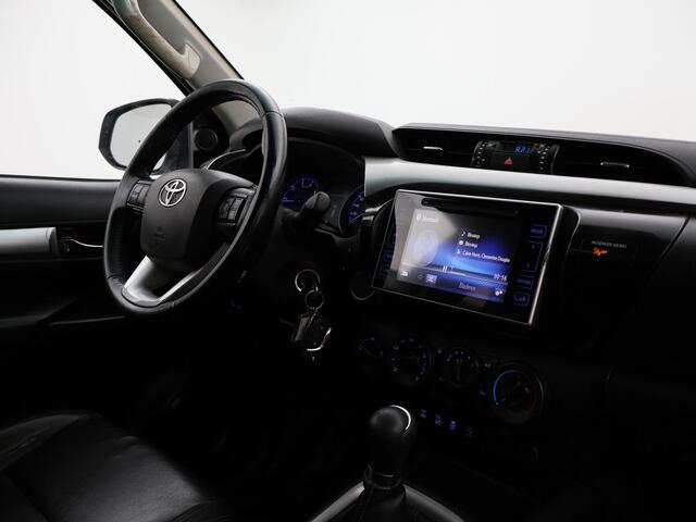 Toyota HI-LUX HiLux 2.4 D-4D-F 150 PK 4X4 XTRA CAB PROFESSIONAL EURO 6 + LEDER | AIRCO | CRUISE | TREKHAAK