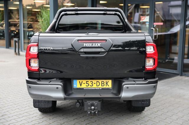 Toyota HI-LUX 2.8 D-4D X-TRA CAB INVINCIBLE A/T VAN