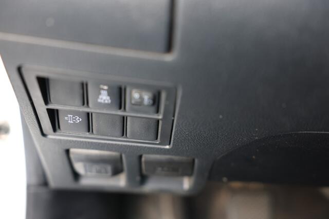 Toyota HI-LUX 2.4 D-4D ENKEL CABIN 4WD VAN