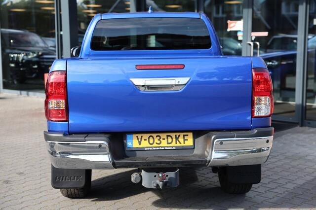 Toyota HI-LUX 2.4 D-4D X-TRA CAB PROFESSIONAL 4WD VAN