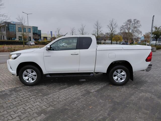 Toyota HI-LUX 2.4 D-4D 150PK CAMERA NAVI 1e EIGENAAR