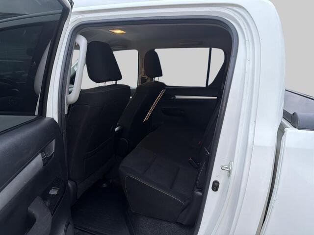 Toyota HI-LUX HiLux 2.4 D-4D-F Double Cab Professional | BE trekker | 5persoons | GRIJSKENTEKEN| Rollcover| Geheel rijklaar incl. Garantie