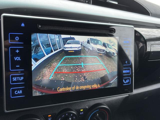 Toyota HI-LUX HiLux 2.4 D-4D-F Double Cab Professional | Automaat | Trekhaak | Stoelverwarming | Parkeer Camera