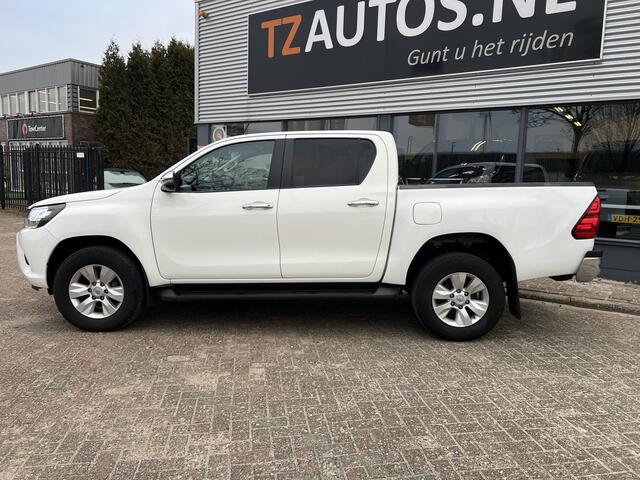 Toyota HI-LUX HiLux 2.4 D-4D-F Double Cab Professional