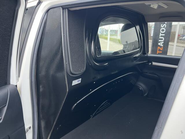 Toyota HI-LUX HiLux 2.4 D-4D-F Double Cab Professional