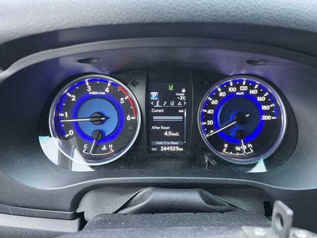 Toyota HI-LUX HiLux 2.4 D-4D-F Double Cab EXPORT**