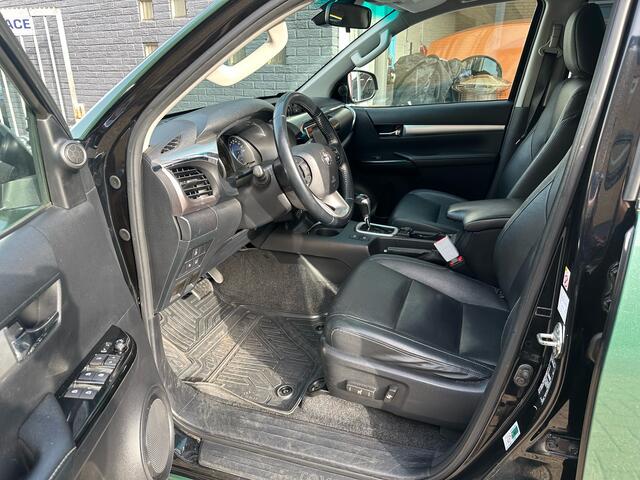 Toyota HI-LUX HiLux 2.4 D-4D-F DC Exec.