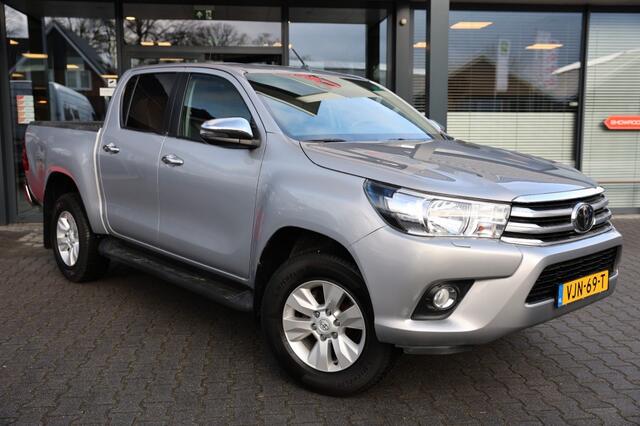 Toyota HI-LUX 2.4 D-4D DUBBEL CABIN PROFESSIONAL A/T 2 ZITS 4WD VAN