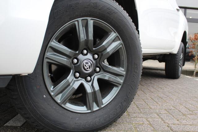 Toyota HI-LUX HiLux 2.4 D-4D Double Cab Professional Automaat | Rijklaar | Navi | PDC | Stoelverwarming | Keyless | Camera | Clima | Cruise | BPM vrij
