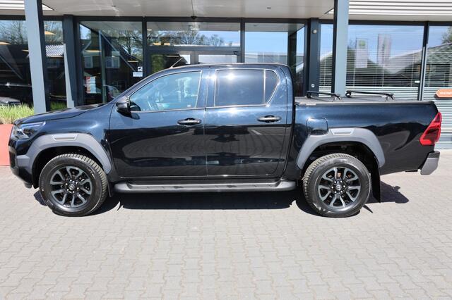 Toyota HI-LUX 2.8 D-4D DUBBEL CABINE INVINCIBLE A/T 4WD 2 ZITS VAN
