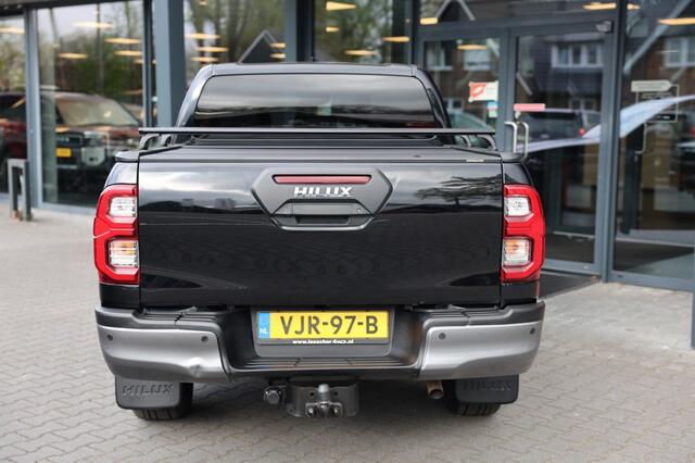 Toyota HI-LUX 2.8 D-4D DUBBEL CABINE INVINCIBLE A/T 4WD 2 ZITS VAN